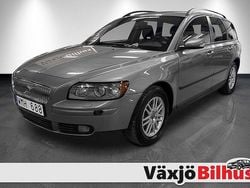 Grå Begagnad 2005 Volvo V50 Kinetic Kombi | 69 900 kr (Dyr)