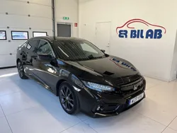 Svart Begagnad 2021 Honda Civic Elegance Halvkombi | 194 900 kr (Marknadspris)
