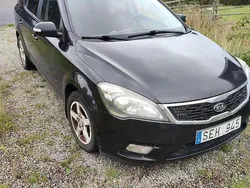 Svart Begagnad 2010 Kia Ceed Sportswagon 4 Kombi | 15 000 kr