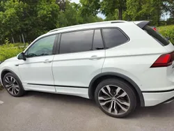 Vit Begagnad 2019 VW Tiguan Allspace SUV | 349 000 kr (Marknadspris)