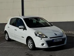 Vit Begagnad 2011 Renault Clio R.S. Halvkombi | 38 000 kr (Marknadspris)