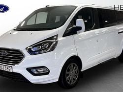 Frozen white Begagnad 2023 Ford Tourneo Custom | 359 920 kr (Marknadspris)