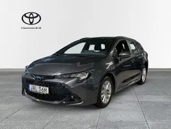 Mörkgrå Begagnad 2023 Toyota Corolla Active Kombi | 279 900 kr (Marknadspris)