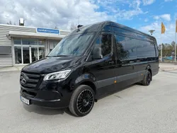 Svart (svart metallic) Begagnad 2023 Mercedes Sprinter Van | 999 000 kr