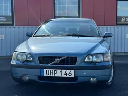 Ljusblå Begagnad 2003 Volvo S60 Business Edition Sedan | 44 900 kr (Marknadspris)