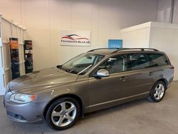 Grå Begagnad 2008 Volvo V70 Momentum Kombi | 59 900 kr (Dyr)