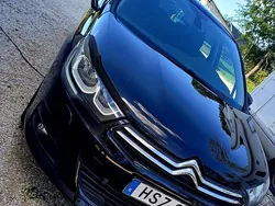 Svart Begagnad 2015 Citroën C4 Halvkombi | 67 900 kr (Marknadspris)