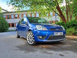 Blå Begagnad 2006 Ford Fiesta ST Halvkombi | 26 000 kr (Bra pris)