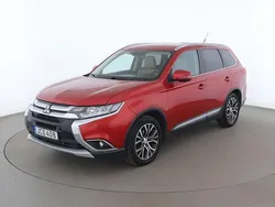 Mörkröd Begagnad 2015 Mitsubishi Outlander SUV | 160 000 kr (Marknadspris)