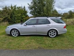 Grå Begagnad 2006 Saab 9-5 Aero Kombi | 40 000 kr (Dyr)