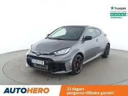 Silver Begagnad 2025 Toyota Yaris Premium Halvkombi | 579 000 kr (Marknadspris)