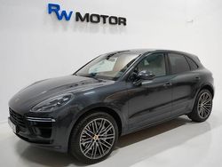 Mörkgrå Begagnad 2019 Porsche Macan Turbo Chrono SUV | 648 900 kr (Marknadspris)