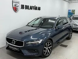 Mörkblå (blå) Begagnad 2019 Volvo V60 Kombi | 269 700 kr (Bra pris)
