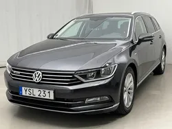 Mörkgrå Begagnad 2018 VW Passat GT Sedan | 204 900 kr (Marknadspris)