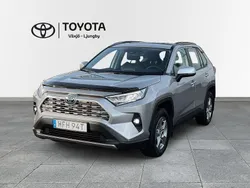 Silver Begagnad 2022 Toyota RAV4 Hybrid Active SUV | 379 900 kr (Lite dyr)
