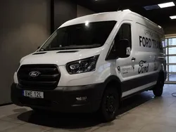 Vit Begagnad 2024 Ford Transit Trend Van | 701 885 kr