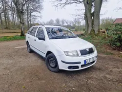 Vit Begagnad 2005 Skoda Fabia Kombi | 9 000 kr (Bra pris)