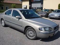 Ljusbrun Begagnad 2001 Volvo S60 Business Edition Sedan | 29 900 kr (Marknadspris)