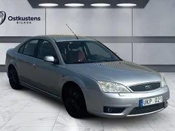 Silver Begagnad 2003 Ford Mondeo ST Sedan | 37 000 kr