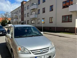 Silver Begagnad 2004 Suzuki Liana Halvkombi | 32 000 kr (Lite dyr)