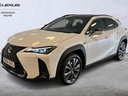 Vit Begagnad 2022 Lexus UX 250h Sport Design Packet SUV | 305 000 kr (Bra pris)