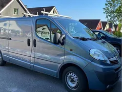 Blå Begagnad 2008 Opel Vivaro Van | 32 900 kr