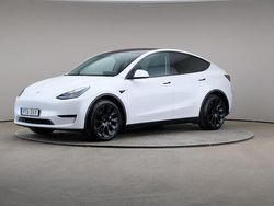 Vit (multicoat: pearl white) Begagnad 2022 Tesla Model Y Long Range AWD SUV | 369 000 kr (Marknadspris)