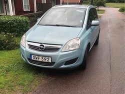 Blå Begagnad 2010 Opel Zafira Minibuss | 17 000 kr (Bra pris)