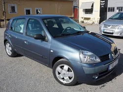 Blå Begagnad 2006 Renault Clio II Authentique Halvkombi | 42 900 kr (Lite dyr)