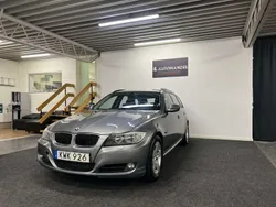Grå Begagnad 2010 BMW 318 Comfort Edition Kombi | 67 900 kr (Marknadspris)