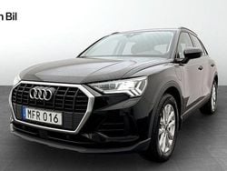 Svart Begagnad 2023 Audi Q3 Proline SUV | 389 000 kr