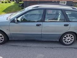 Grön Begagnad 2003 Volvo V40 Kombi | 12 900 kr (Bra pris)