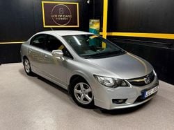 Silver Begagnad 2009 Honda Civic Hybrid Sedan | 86 900 kr (Marknadspris)