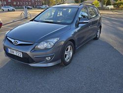 Grå Begagnad 2011 Hyundai i30 | 25 000 kr