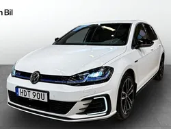 Vit Begagnad 2020 VW Golf VIII GTE Halvkombi | 234 900 kr (Marknadspris)