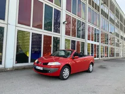 Mörkröd Begagnad 2006 Renault Mégane Cabriolet Cab | 64 900 kr (Dyr)