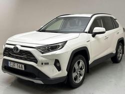 Vit Begagnad 2020 Toyota RAV4 Executive SUV | 273 000 kr