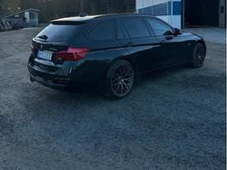 Svart Begagnad 2016 BMW 320 Sport Line Kombi | 155 000 kr (Bra pris)