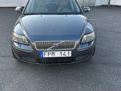 Grå Begagnad 2007 Volvo V50 Kinetic Kombi | 34 999 kr (Lite dyr)