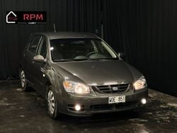 Mörkgrå (grå) Begagnad 2005 Kia Cerato 4 Halvkombi | 64 900 kr