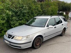 Grå Begagnad 2004 Saab 9-5 Linear Kombi | 4 500 kr (Superpris)