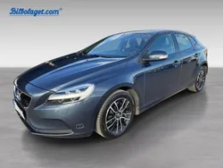 Blå Begagnad 2017 Volvo V40 Business Edition Kombi | 189 000 kr (Marknadspris)