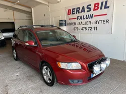 Röd Begagnad 2011 Volvo V50 Momentum Kombi | 49 900 kr (Marknadspris)