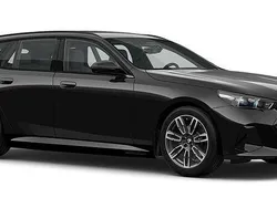 Svart Ny 2025 BMW 530e Comfort Edition Kombi | 759 500 kr (Marknadspris)