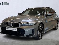 Grå Begagnad 2025 BMW 330e M Sport Kombi | 509 000 kr (Dyr)