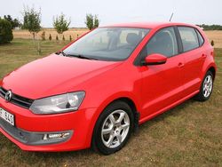 Röd Begagnad 2010 VW Polo Halvkombi | 54 000 kr (Marknadspris)
