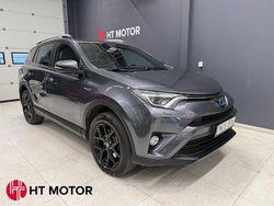 Mörkgrå Begagnad 2017 Toyota RAV4 Hybrid Edition SUV | 239 900 kr (Lite dyr)