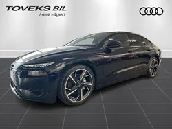 Svart (mytsvart metallic) Ny 2025 Audi e-tron S-Line SUV | 956 300 kr