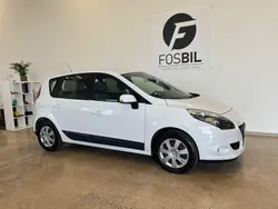 Vit Begagnad 2010 Renault Scénic III Minibuss | 64 900 kr (Marknadspris)