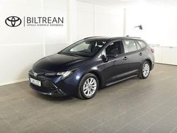 Blå metallic Begagnad 2023 Toyota Corolla Active Kombi | 274 900 kr (Marknadspris)